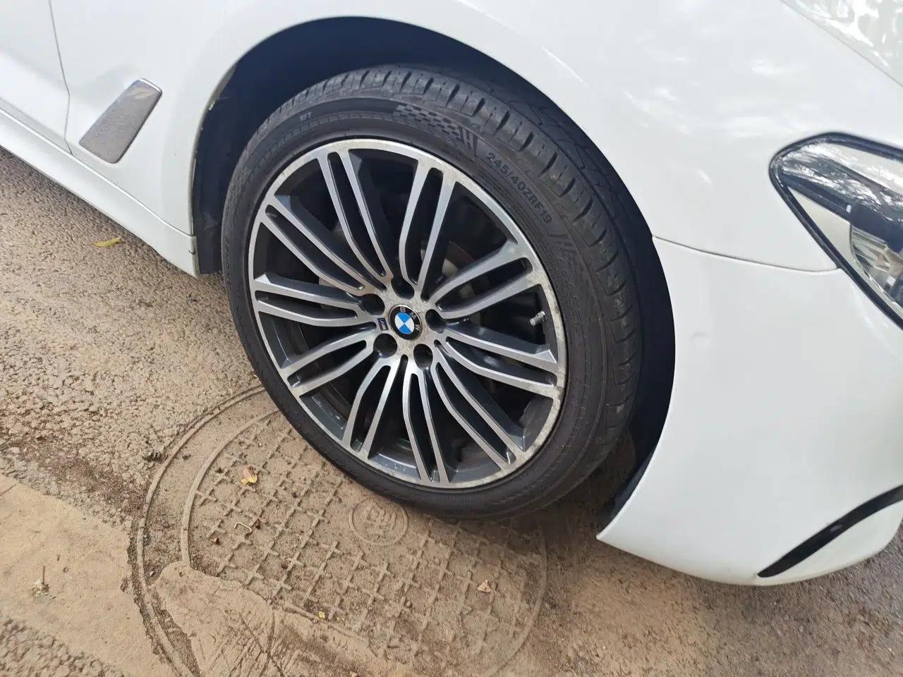BMW 5 Series 2020 530Li Leading Model M Sport Package — миниатюра 8