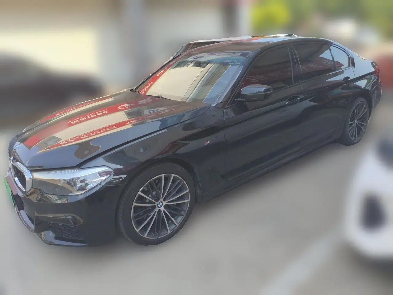 BMW 5 Series 2019 Facelifted 530Li Leading Edition M Sport Package — миниатюра 1