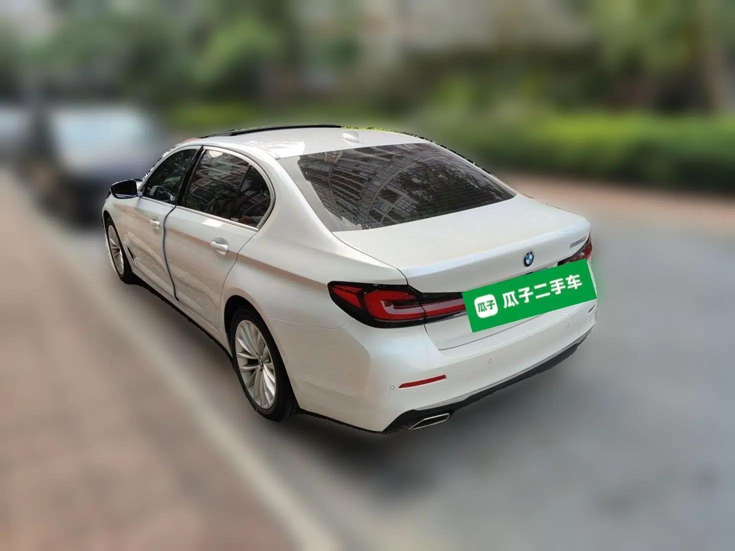 BMW 5 Series 2021 Updated Version 525Li Luxury Package — миниатюра 4