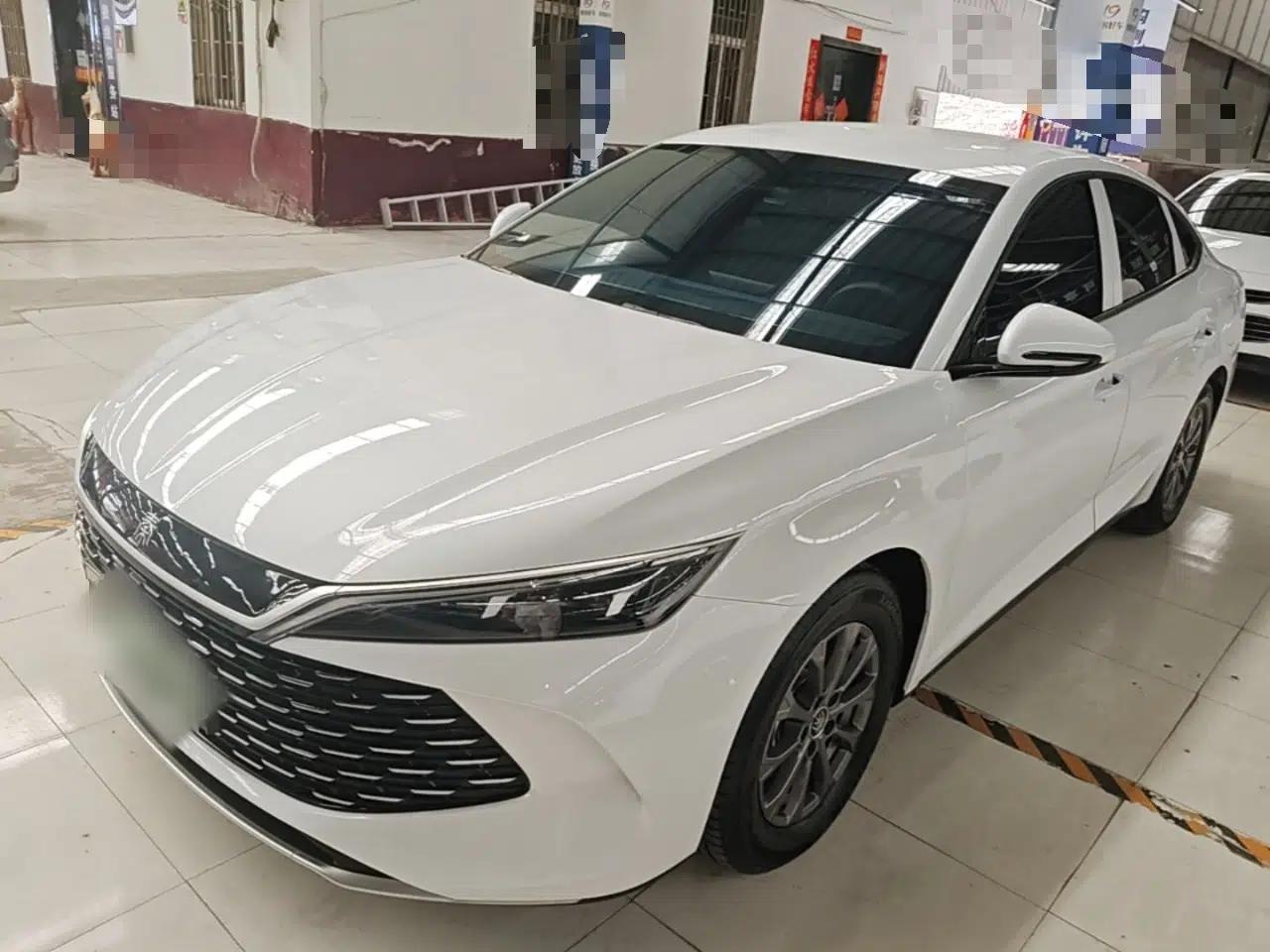 BYD Qin L 2024 DM-i 80KM Leading Model — миниатюра 1