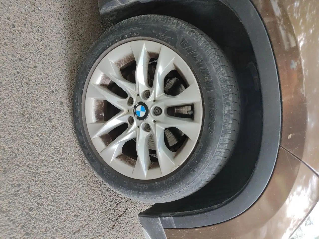 BMW X1 2014 sDrive18i Leading Model — миниатюра 8
