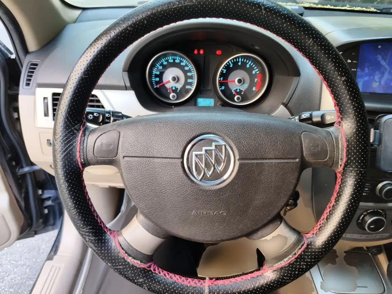 Buick Excelle 2013 1.5L Automatic Classic Model — миниатюра 10