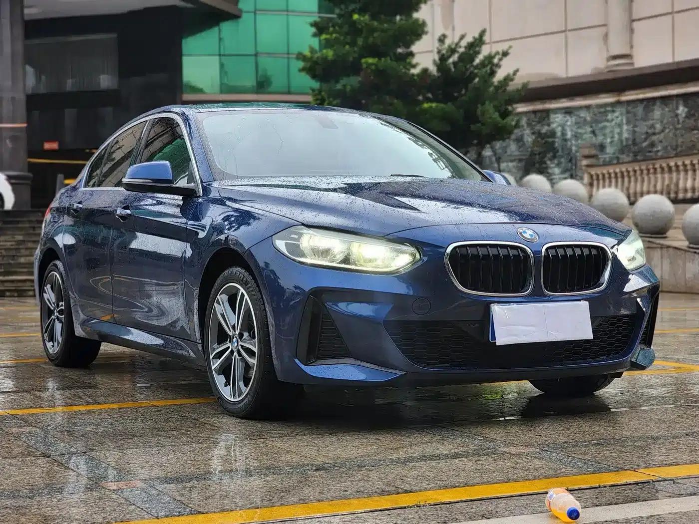 2022 BMW 1 Series 120i M Sport — миниатюра 3