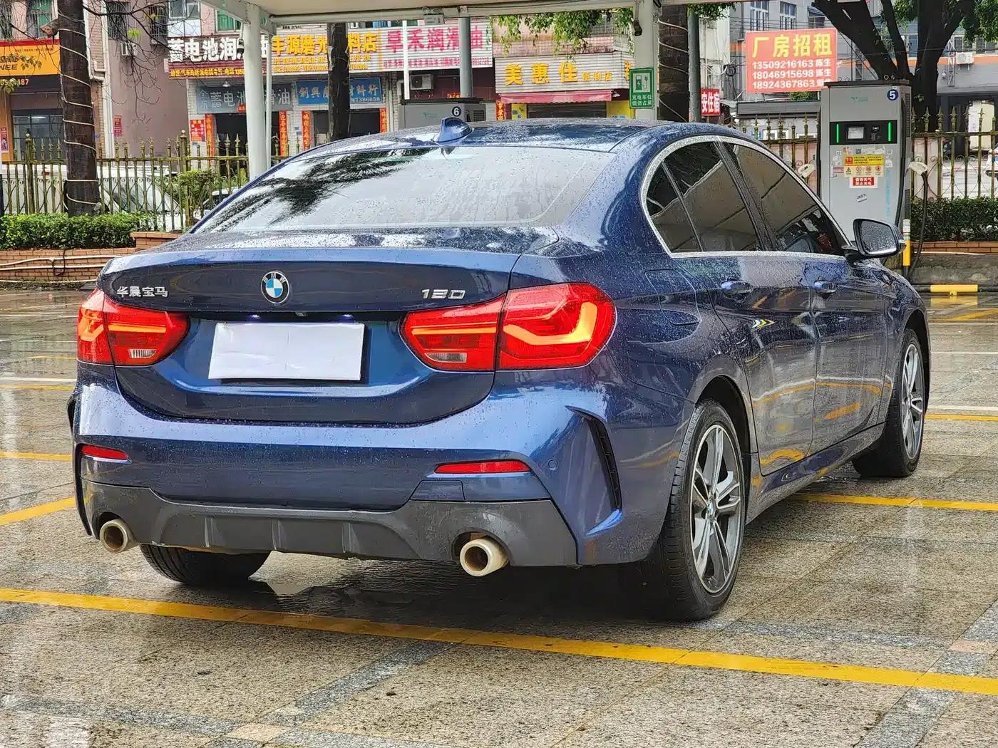 2022 BMW 1 Series 120i M Sport — миниатюра 6