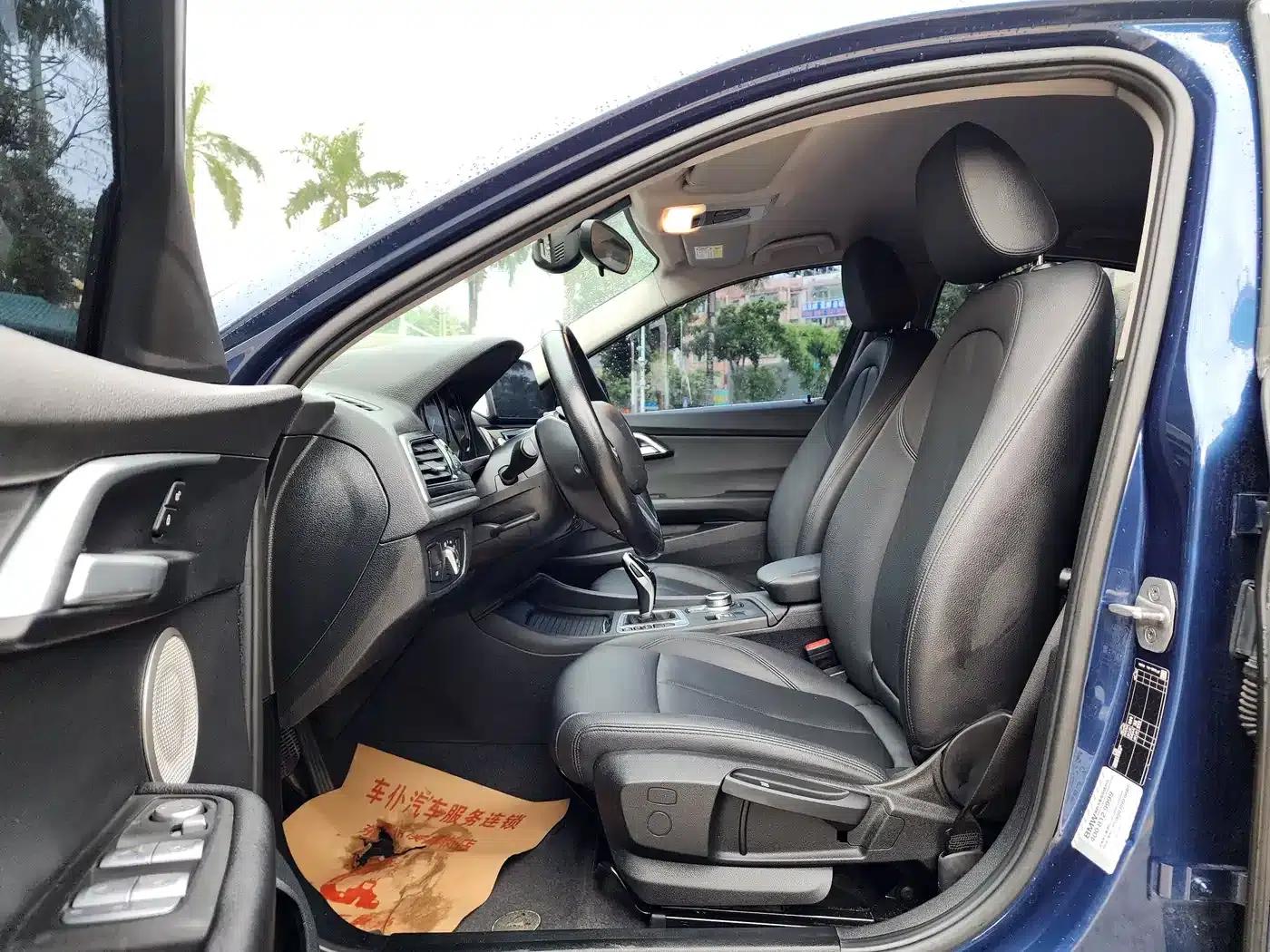 2022 BMW 1 Series 120i M Sport — миниатюра 8