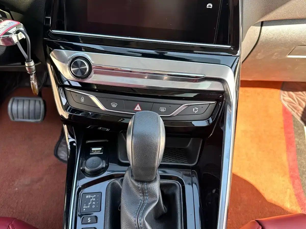 Peugeot 308 2019 230THP Automatic Luxury Edition (National V Emission Standard) — миниатюра 11