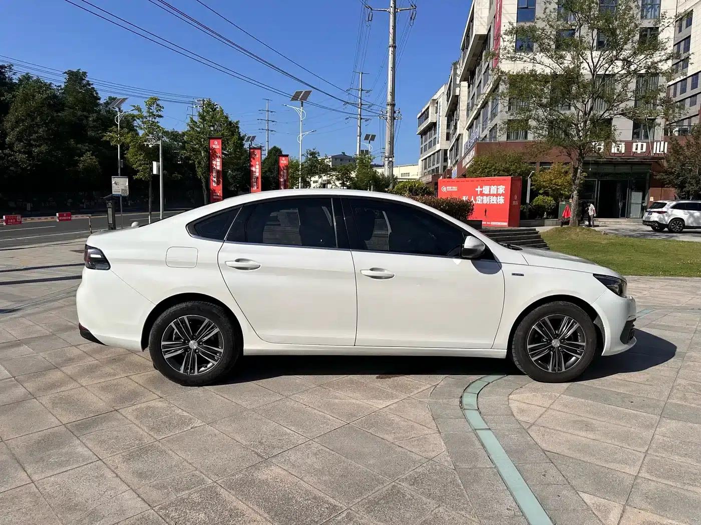 Peugeot 308 2019 230THP Automatic Luxury Edition (National V Emission Standard) — миниатюра 14
