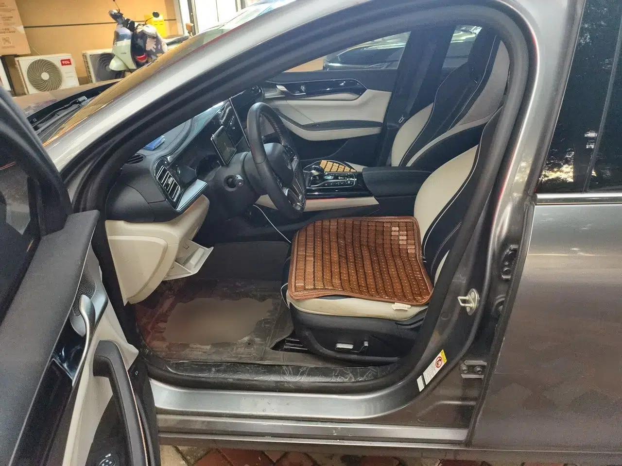 BYD Qin PLUS 2021 DM-i 120KM Flagship Model — миниатюра 15