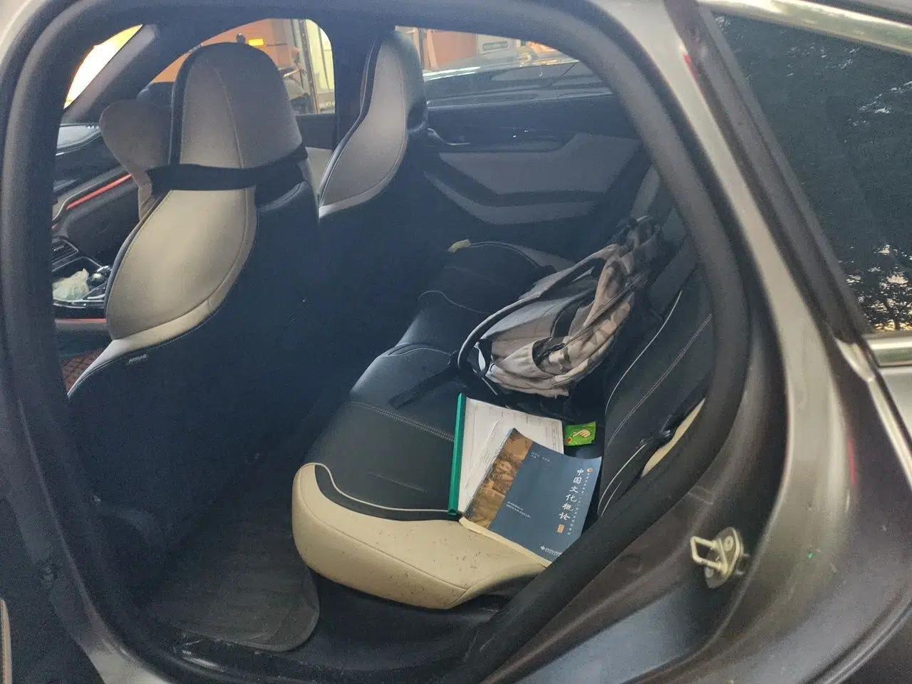 BYD Qin PLUS 2021 DM-i 120KM Flagship Model — миниатюра 17