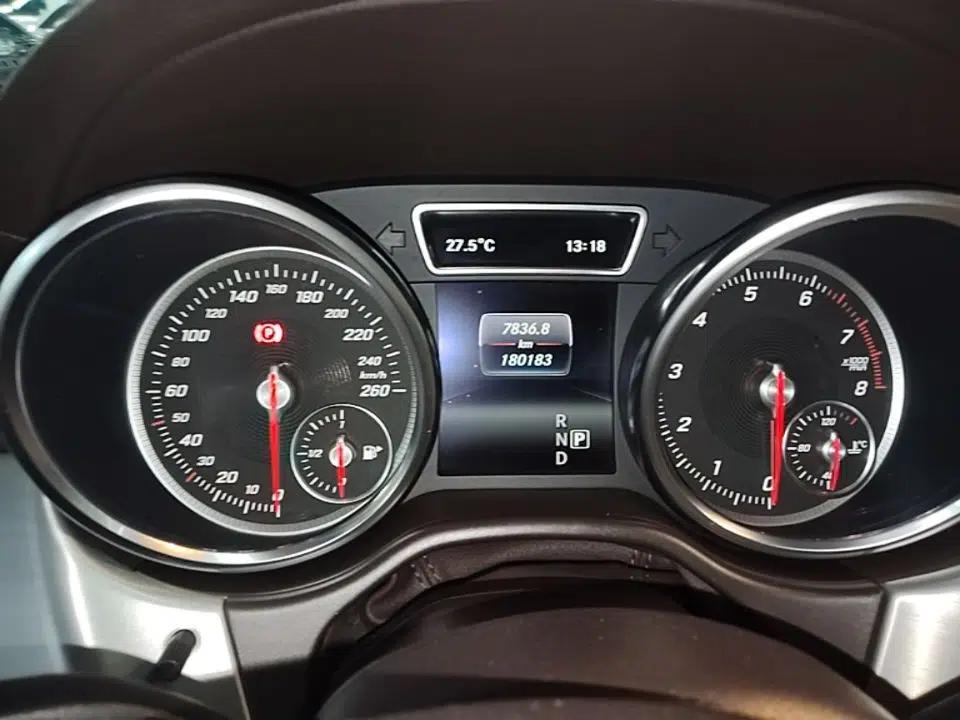 Mercedes-Benz GLS 2016 GLS 400 4MATIC Dynamic Model — миниатюра 14