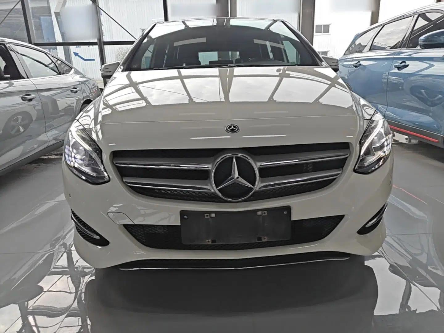 Mercedes-Benz B-Class 2017 B 200 Fashion Model — миниатюра 2