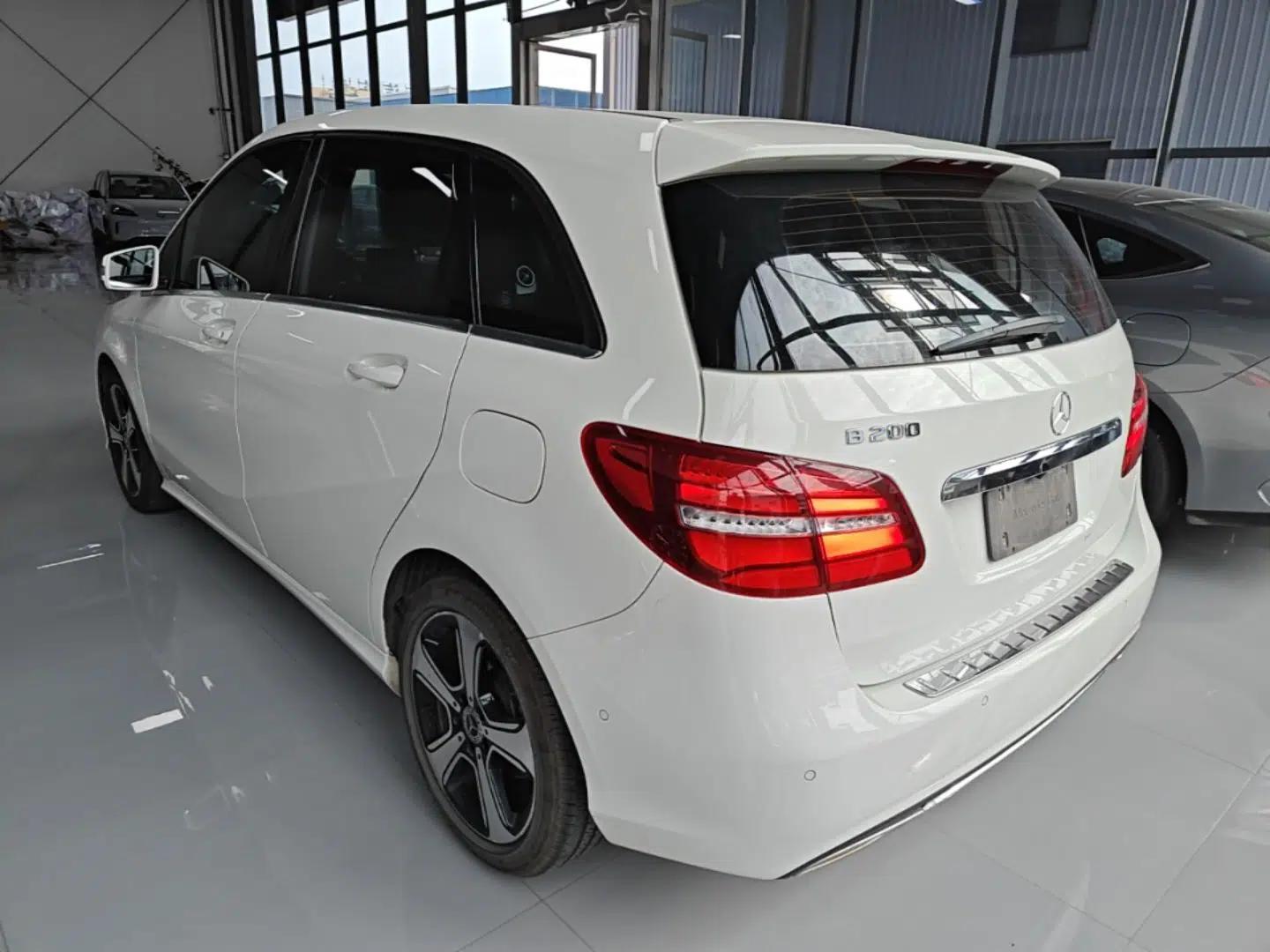 Mercedes-Benz B-Class 2017 B 200 Fashion Model — миниатюра 4