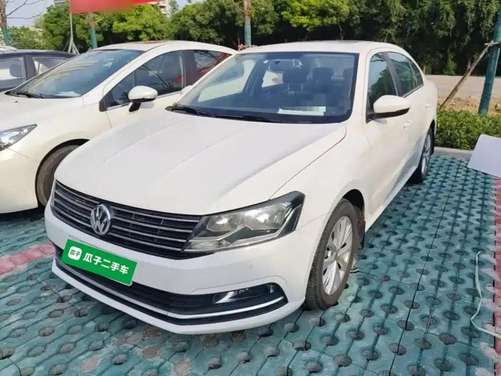 2015 Volkswagen Lavida 1.6L Automatic Comfort Edition — миниатюра 2