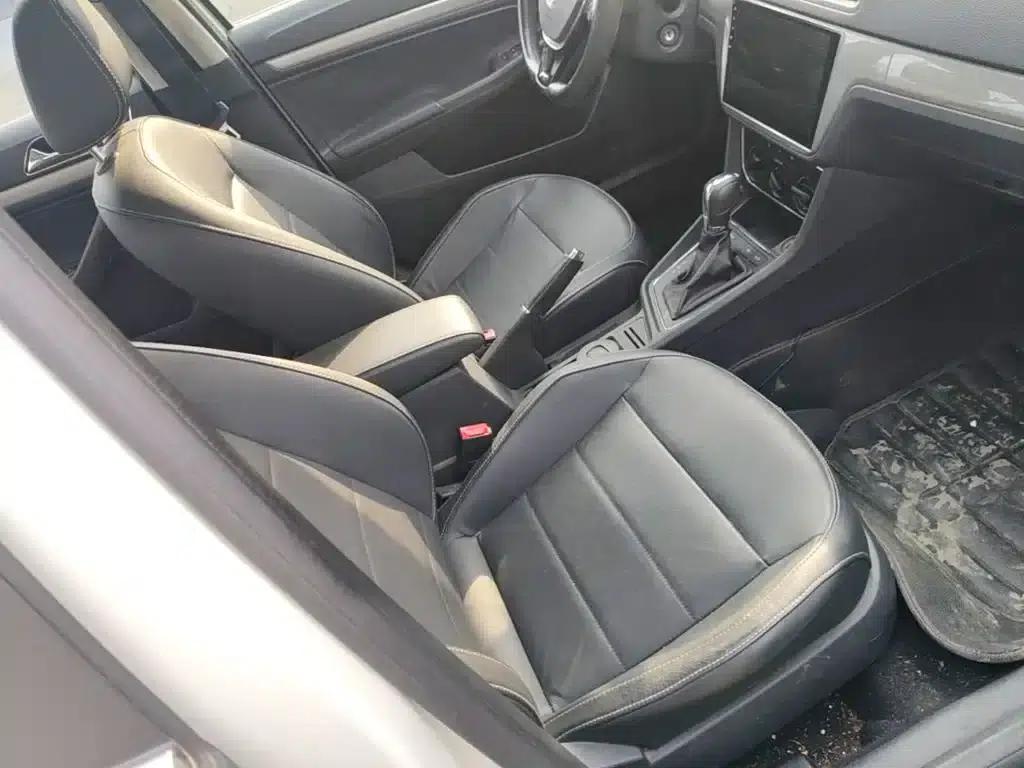 2015 Volkswagen Lavida 1.6L Automatic Comfort Edition — миниатюра 25