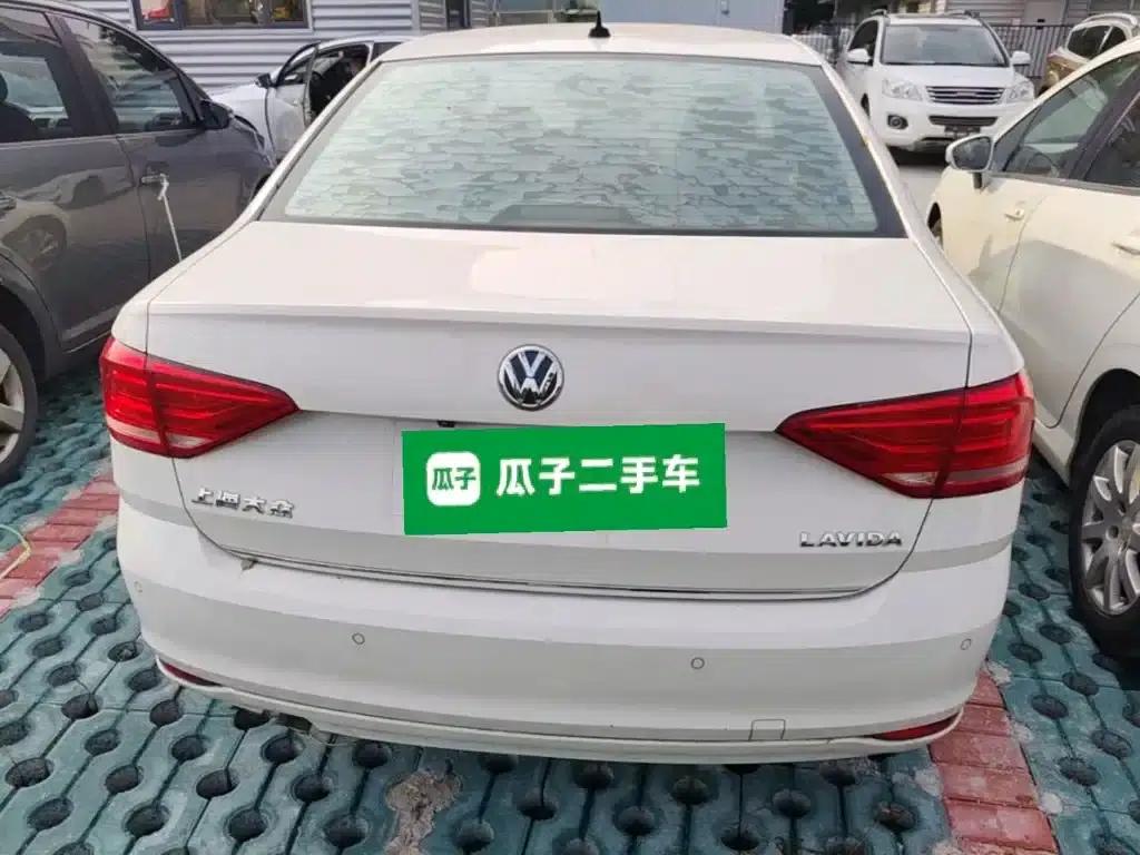 2015 Volkswagen Lavida 1.6L Automatic Comfort Edition — миниатюра 6