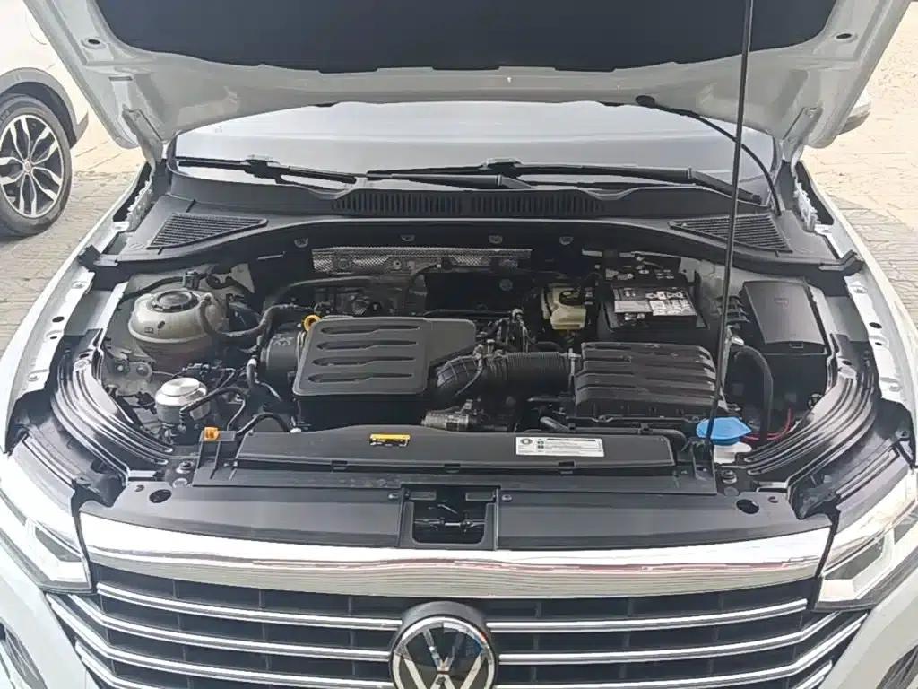 2023 Volkswagen Lavida Facelift 1.5L Automatic Five Million Edition — миниатюра 20