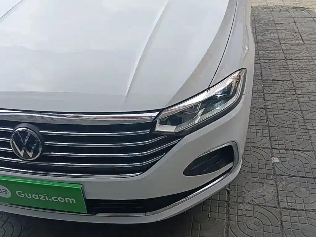 2023 Volkswagen Lavida Facelift 1.5L Automatic Five Million Edition — миниатюра 24