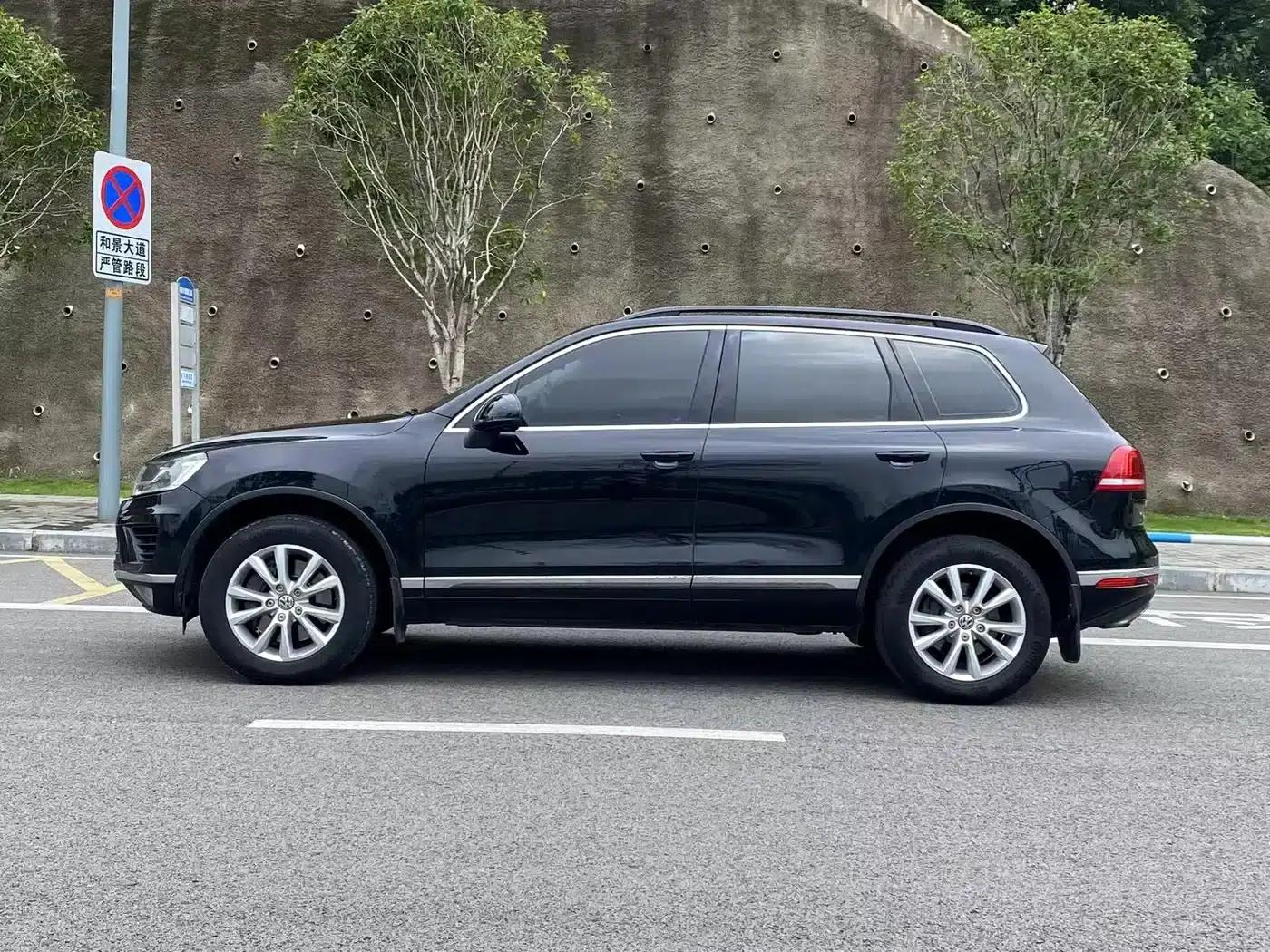 2016 Touareg 3.0TSI Premium Edition — миниатюра 3