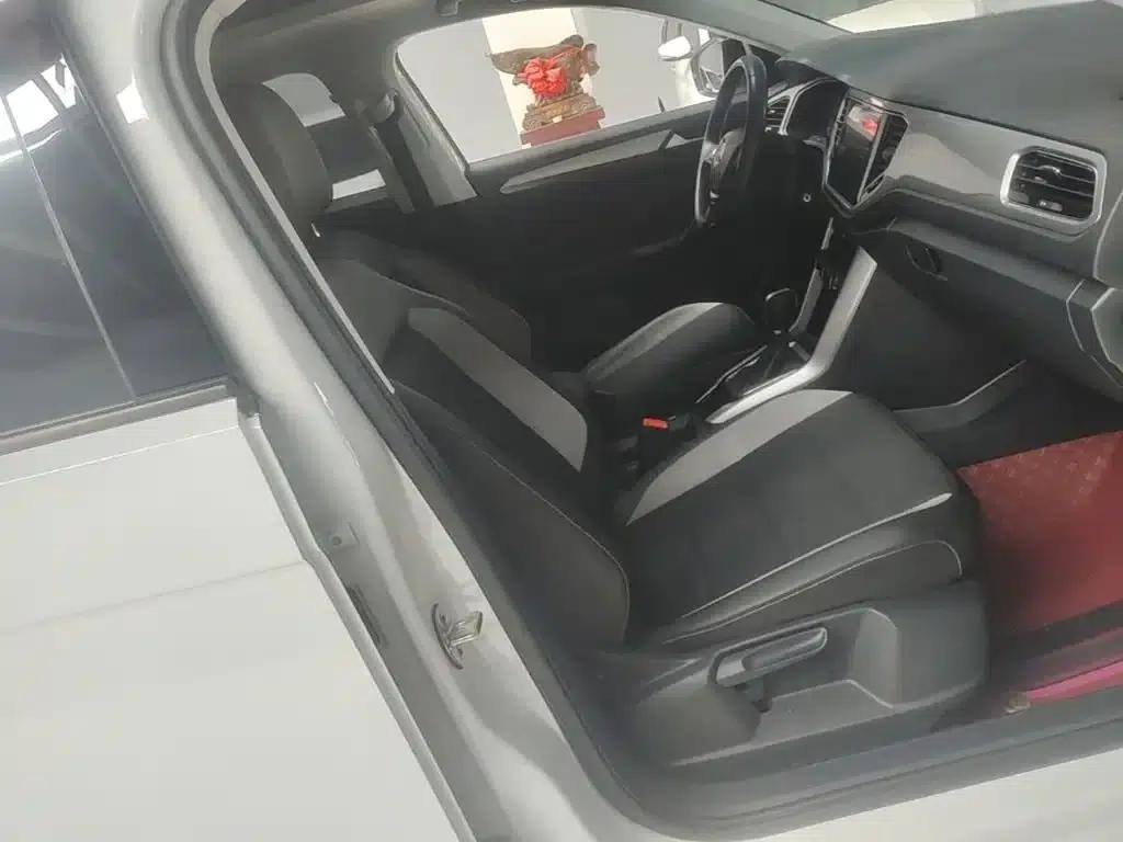 2018 T-ROC 280TSI DSG 2WD Entry-level Model (National V Emission Standard) — миниатюра 25