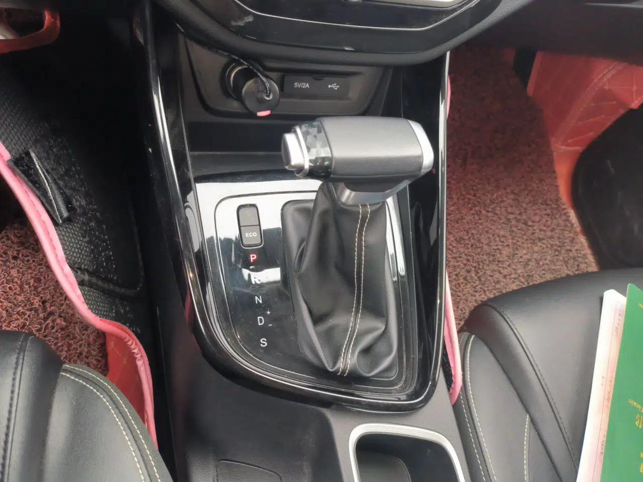 Baojun 530 2020 1.5T CVT Luxury Connected Version 6 Seats — миниатюра 14