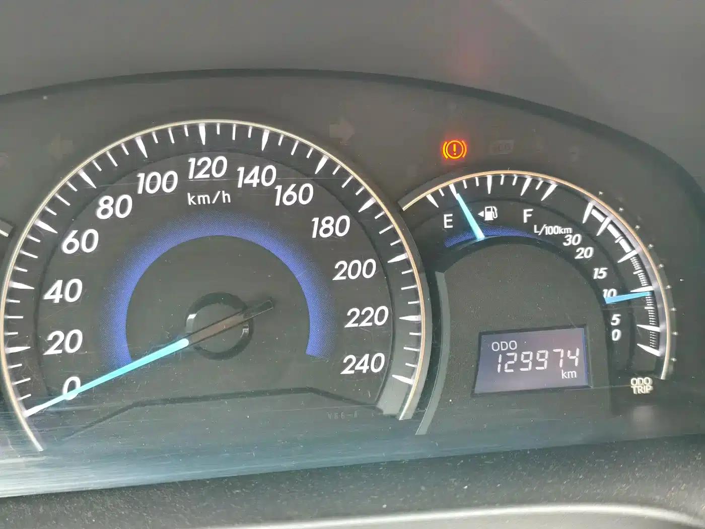 2012 Camry 2.5G Luxury Edition — миниатюра 19