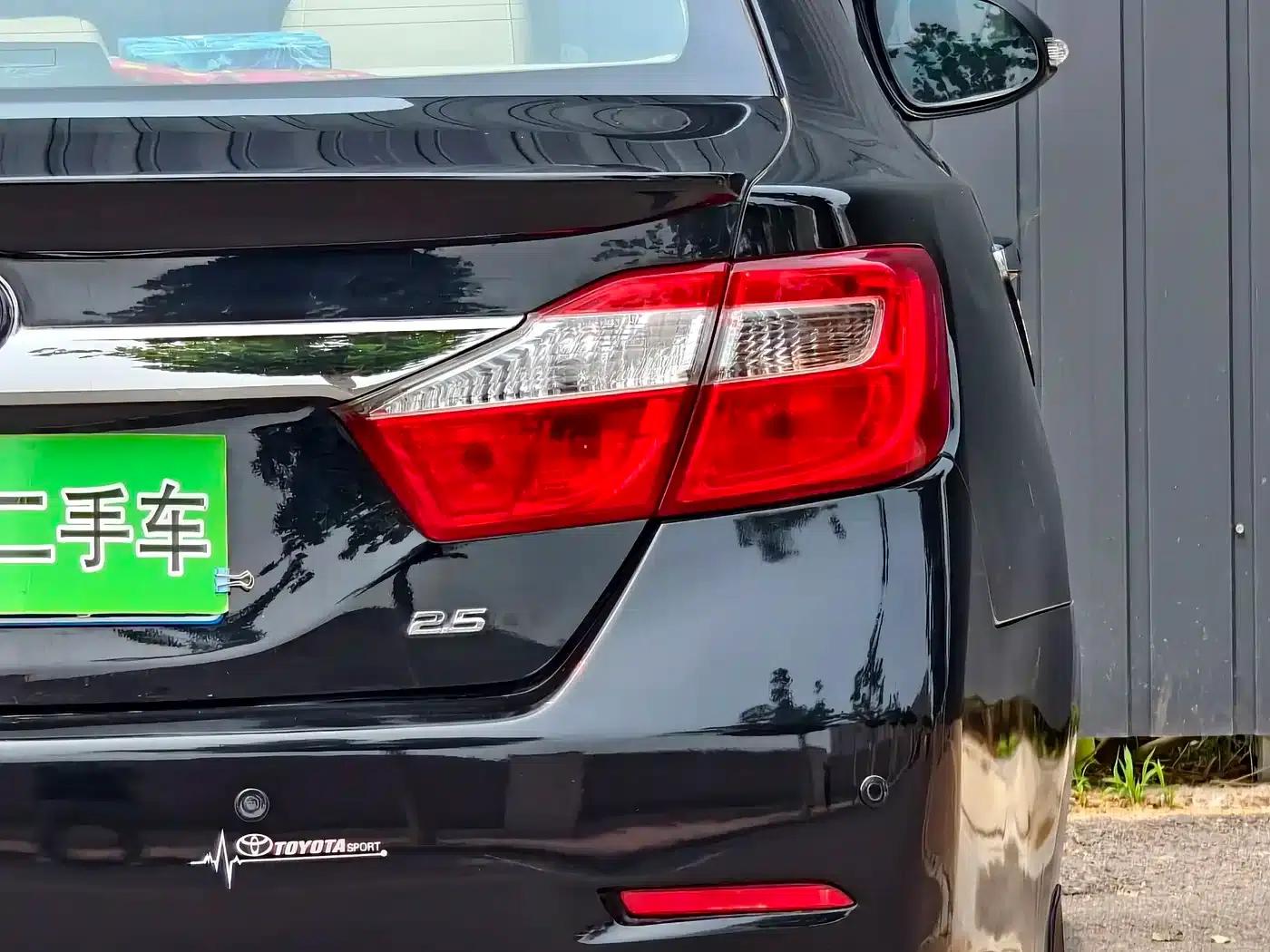 2012 Camry 2.5G Luxury Edition — миниатюра 20