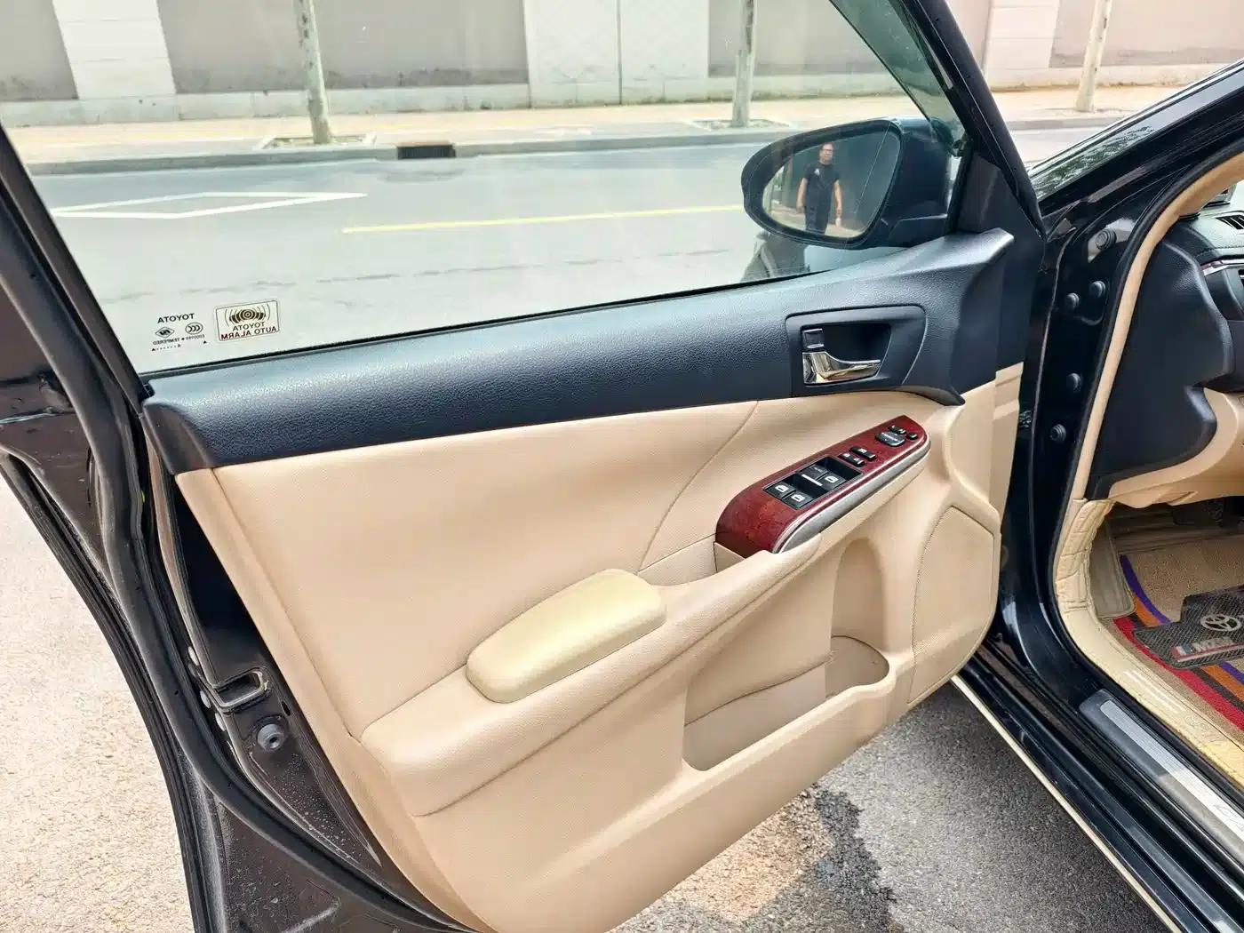 2012 Camry 2.5G Luxury Edition — миниатюра 5