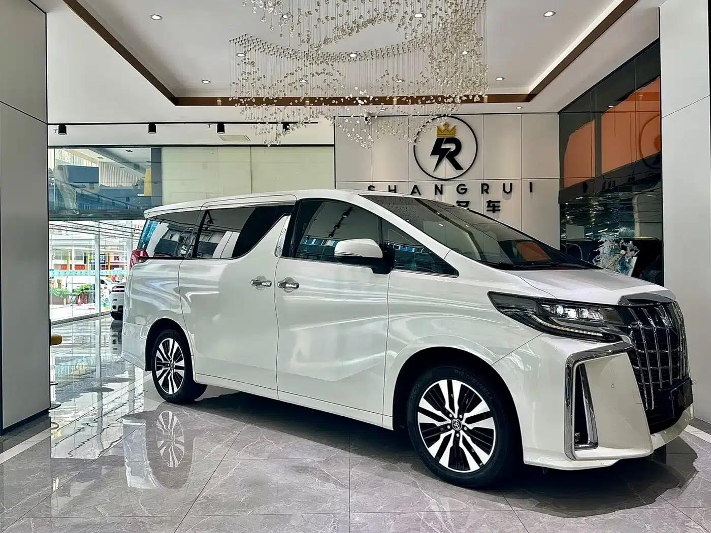 2018 Alphard 3.5L Luxury Edition — миниатюра 3