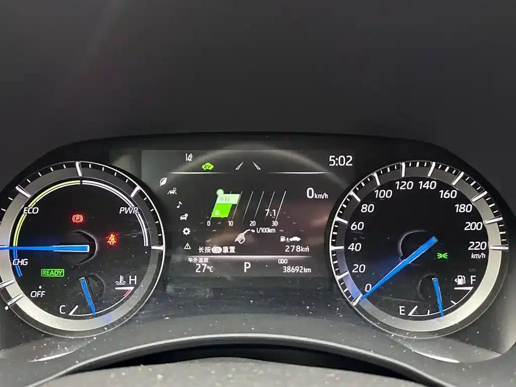 2022 Toyota Highlander Hybrid 2.5L AWD Premium 7-Seater — миниатюра 14
