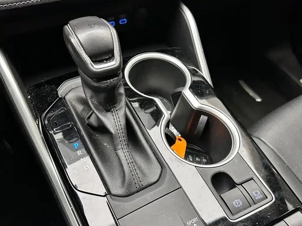 2022 Toyota Highlander Hybrid 2.5L AWD Premium 7-Seater — миниатюра 15