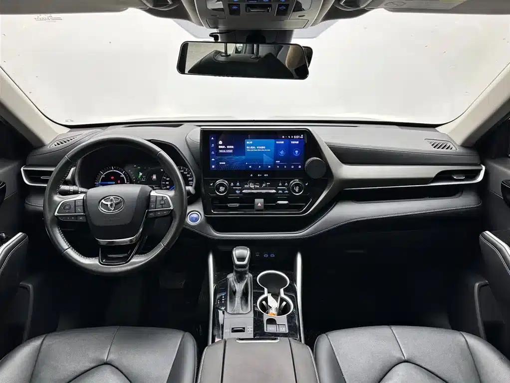 2022 Toyota Highlander Hybrid 2.5L AWD Premium 7-Seater — миниатюра 10