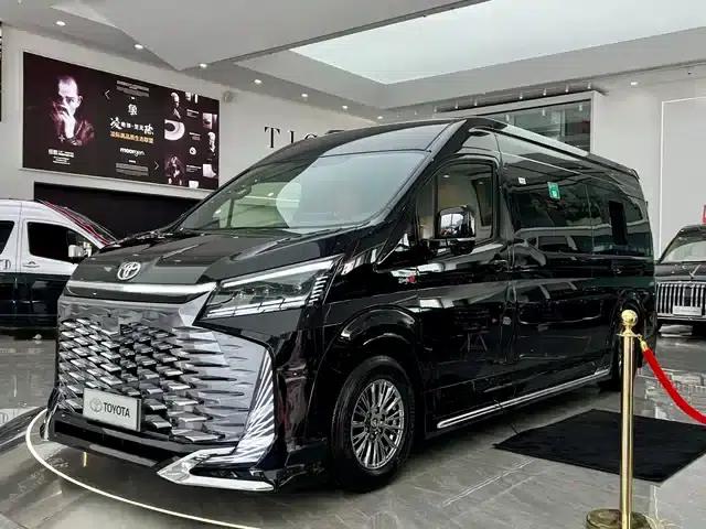 2025 HIACE 3.5L Automatic
