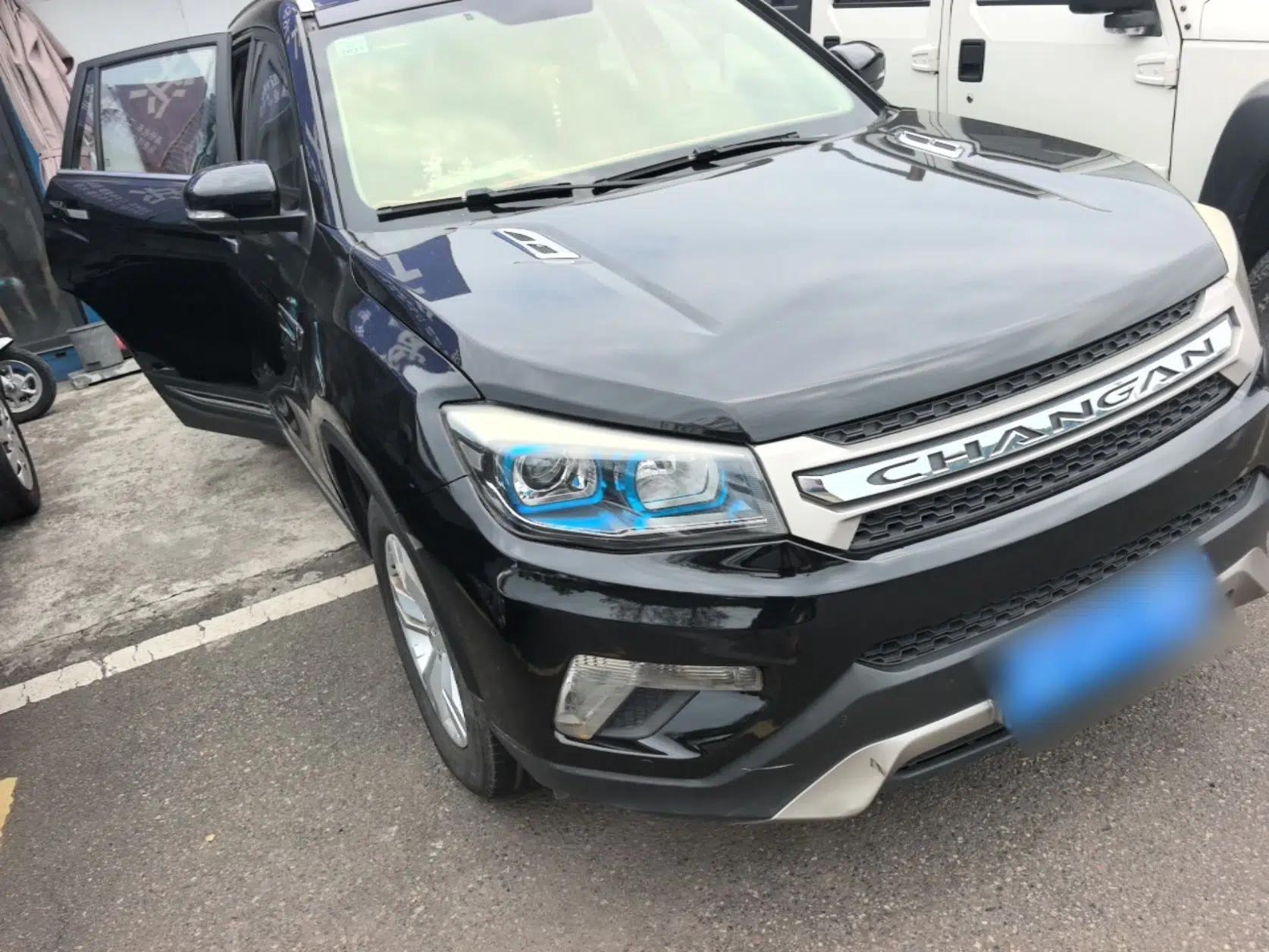 CHANGAN CS75 2014 2.0L Manual Leading Version China IV Standard — миниатюра 3