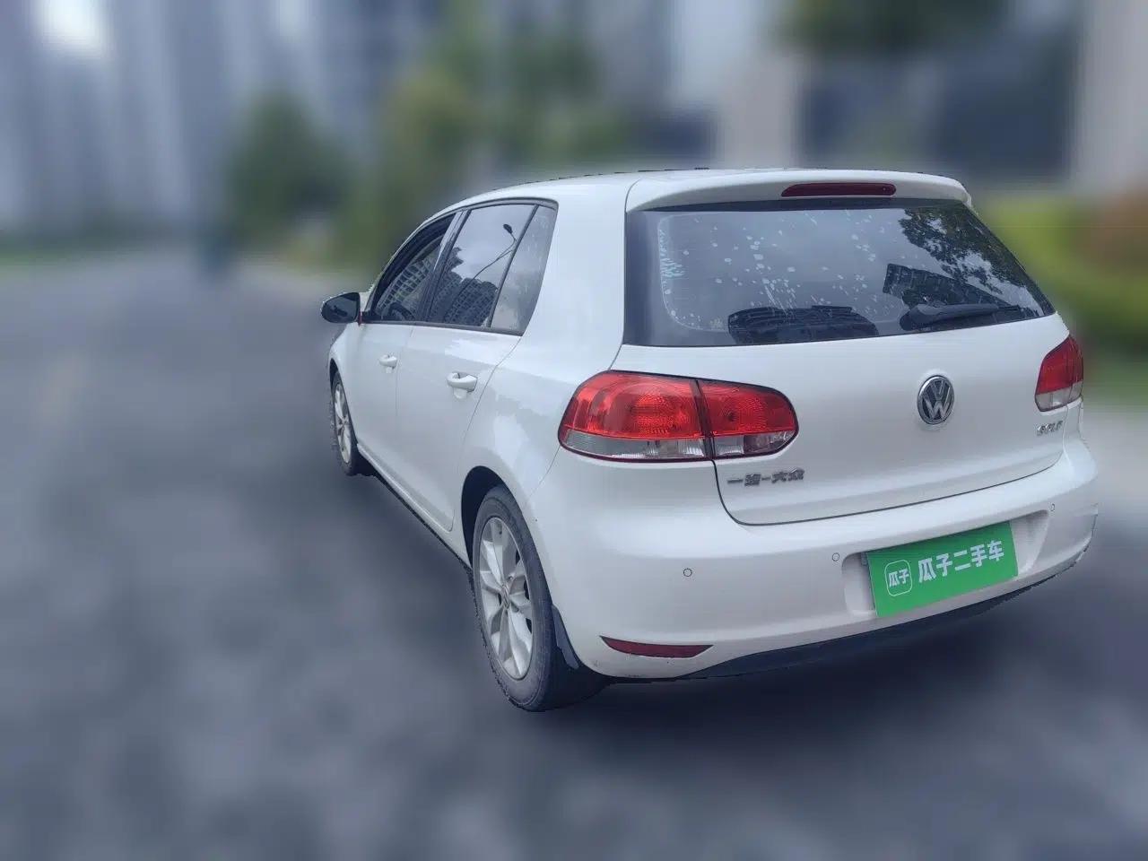 Volkswagen Golf 2014 1.6L Automatic Comfort Model — миниатюра 4