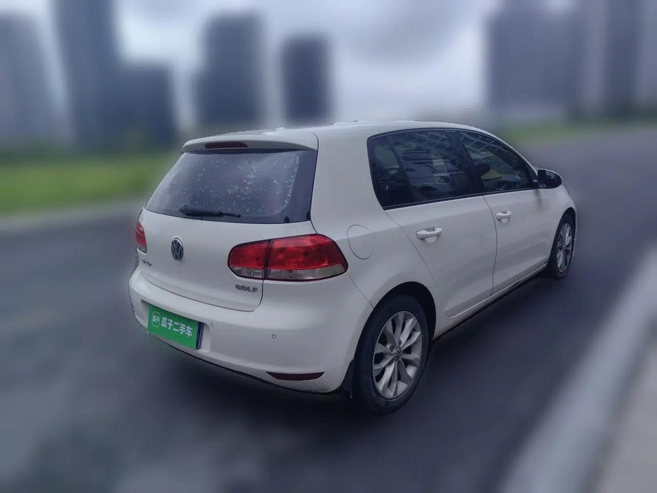 Volkswagen Golf 2014 1.6L Automatic Comfort Model — миниатюра 6