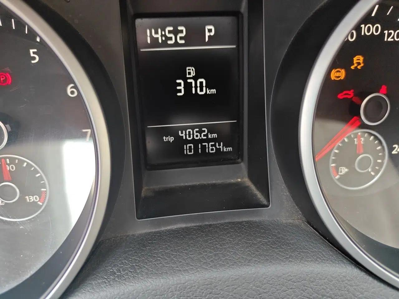 Volkswagen Golf 2012 1.6L Automatic Comfort Model — миниатюра 12