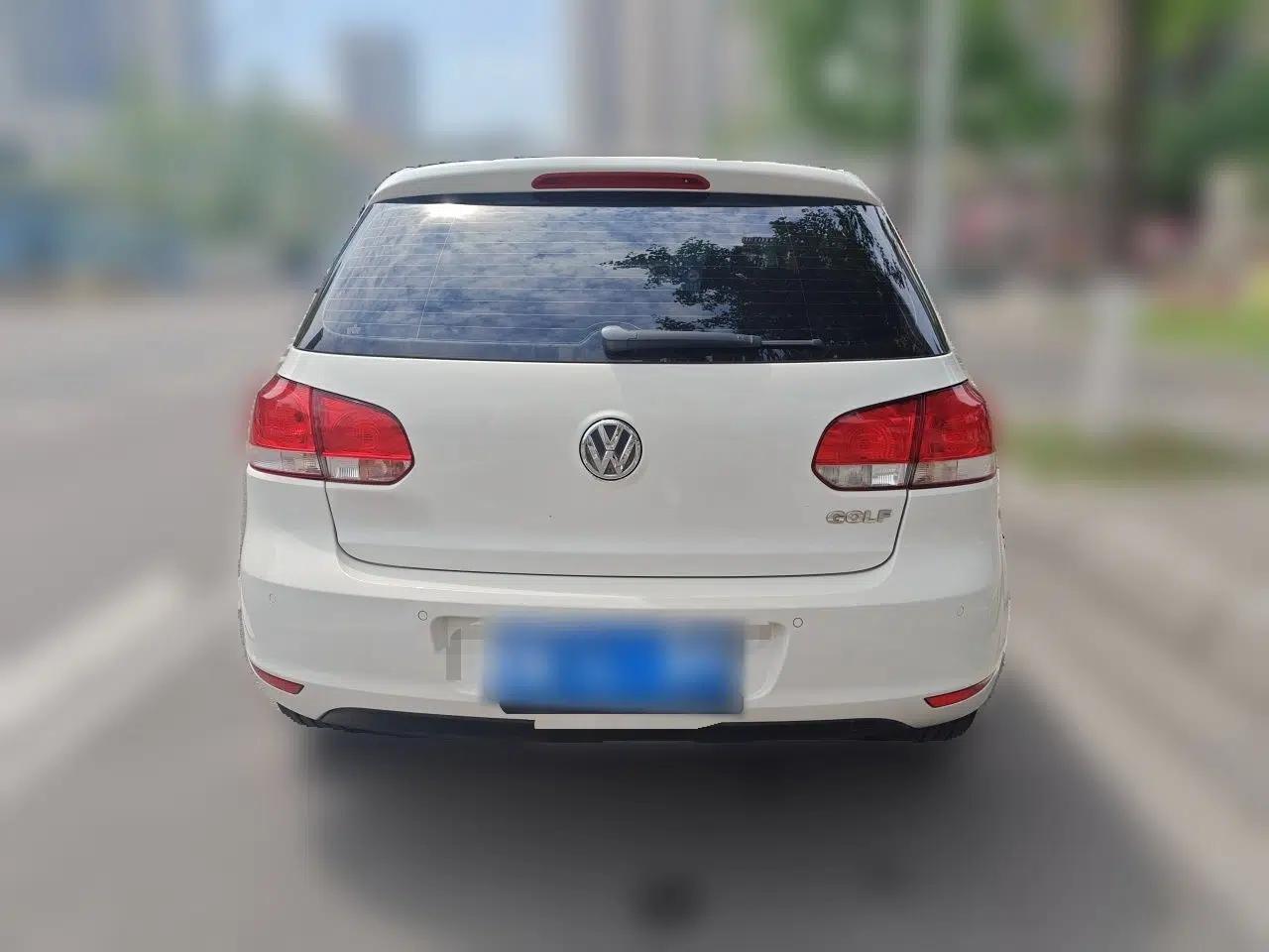 Volkswagen Golf 2012 1.6L Automatic Comfort Model — миниатюра 5