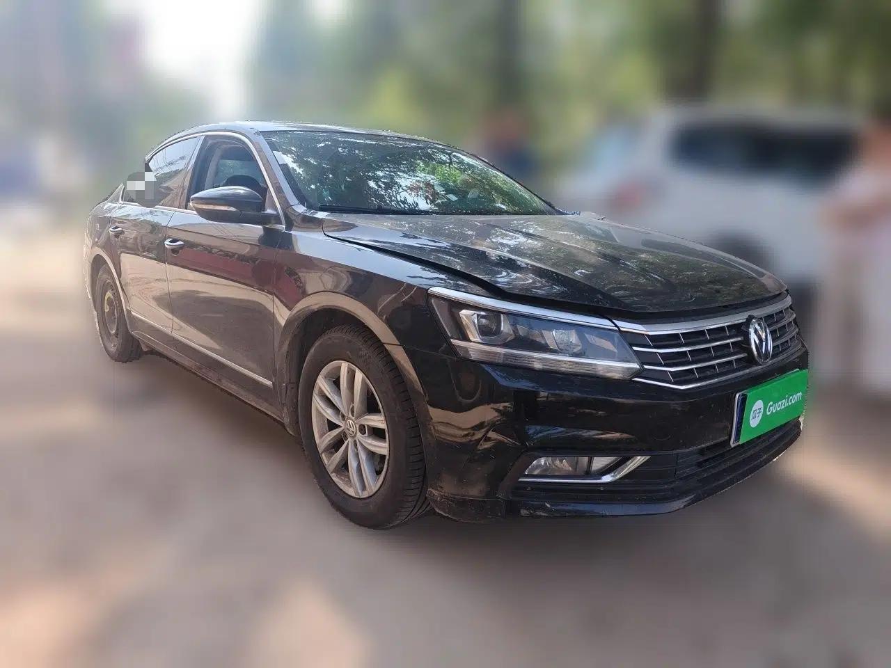 Volkswagen Passat 2016 330TSI DSG Luxury Edition — миниатюра 3