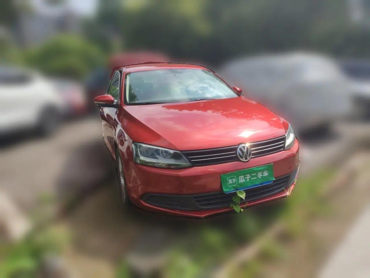 Volkswagen Sagitar 2012 1.6L Automatic Fashion Edition — миниатюра 3