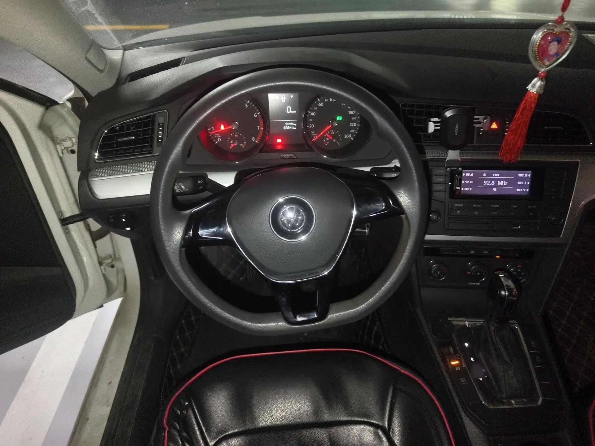 Volkswagen Lamando 2018 230TSI DSG Fashion Edition — миниатюра 9