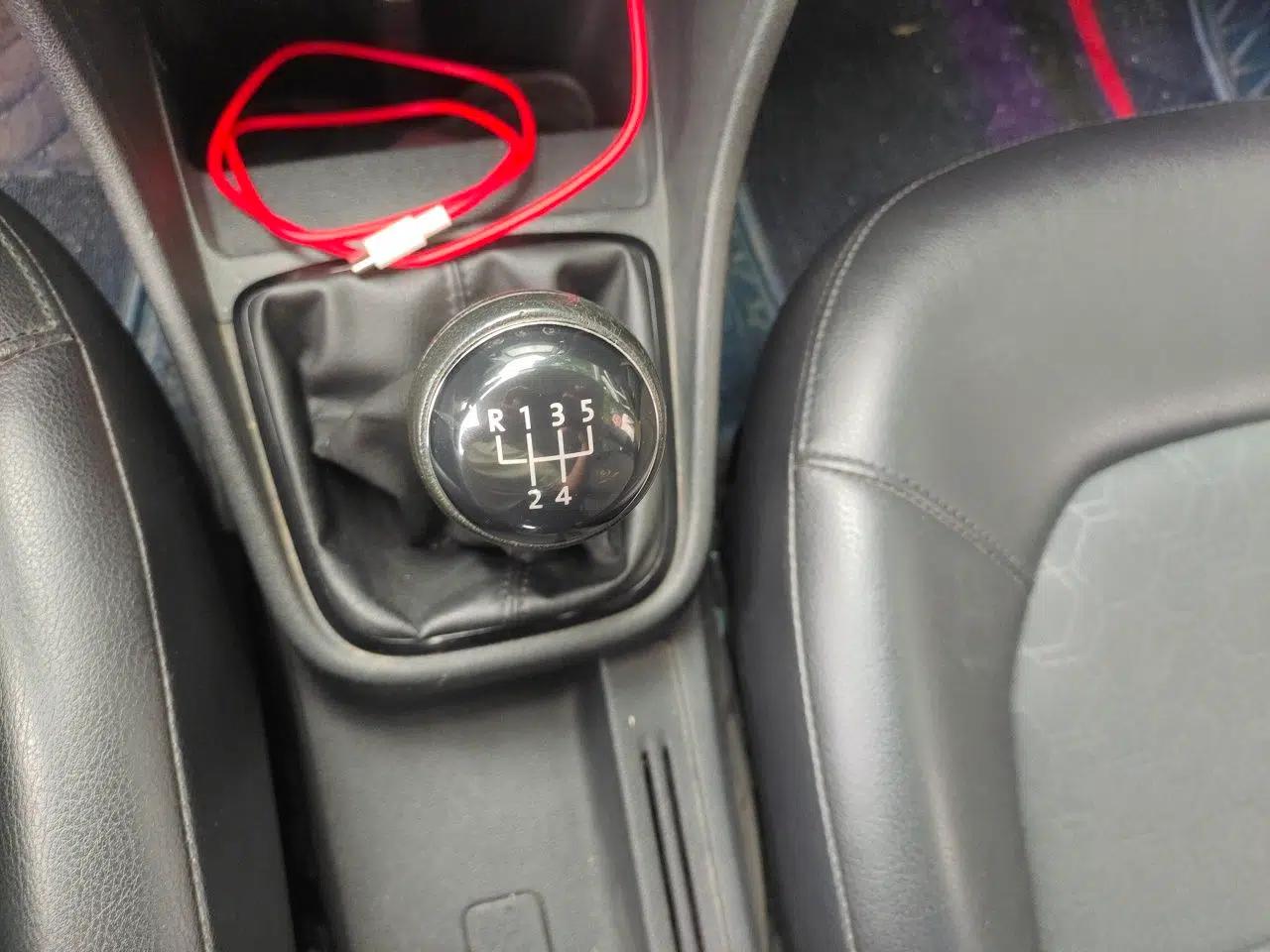 Volkswagen Santana 2015 1.6L Manual Comfort Edition — миниатюра 14