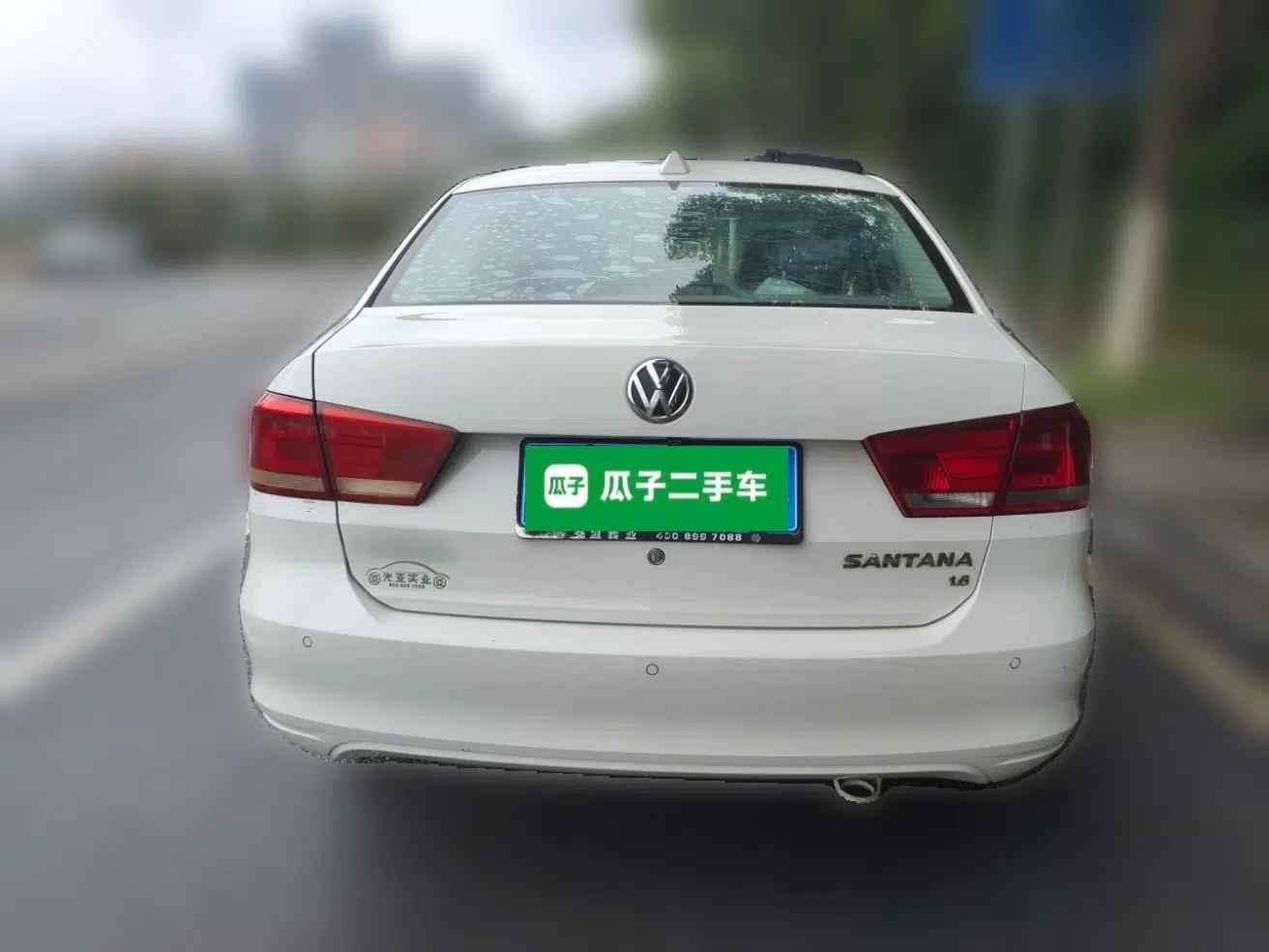 Volkswagen Santana 2015 1.6L Manual Comfort Edition — миниатюра 5