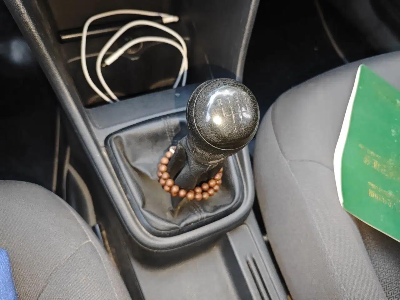 Volkswagen Santana 2015 1.4L Manual Fashion Edition — миниатюра 14