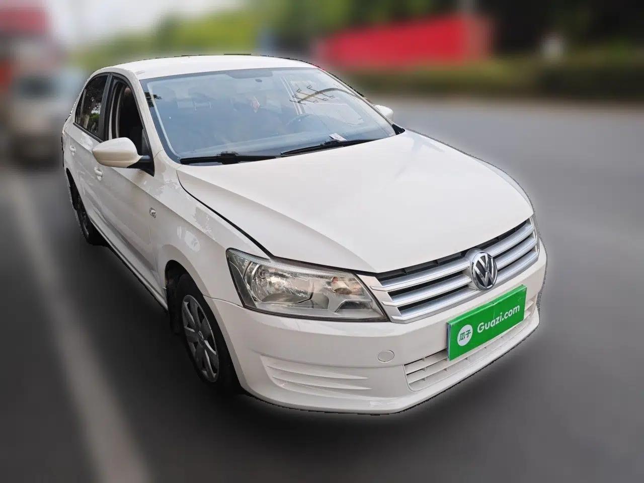 Volkswagen Santana 2015 1.4L Manual Fashion Edition — миниатюра 3