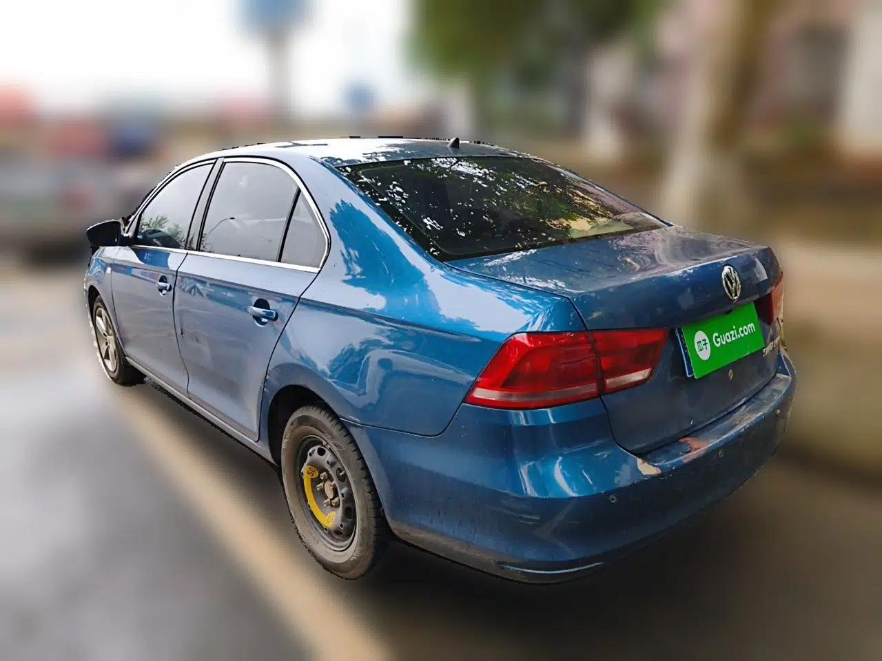 Volkswagen Santana 2013 1.6L Manual Comfort Edition — миниатюра 4