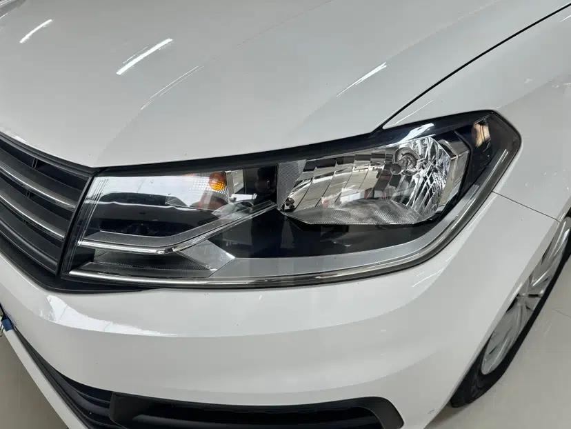 Volkswagen Santana 2021 1.5L Automatic Fashion Edition — миниатюра 9