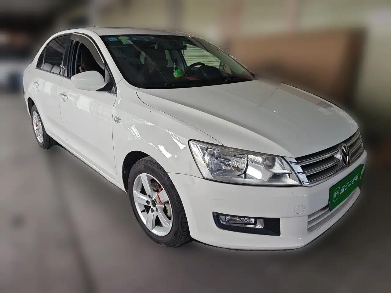 Volkswagen Santana 2015 1.6L Automatic Comfort Edition — миниатюра 3