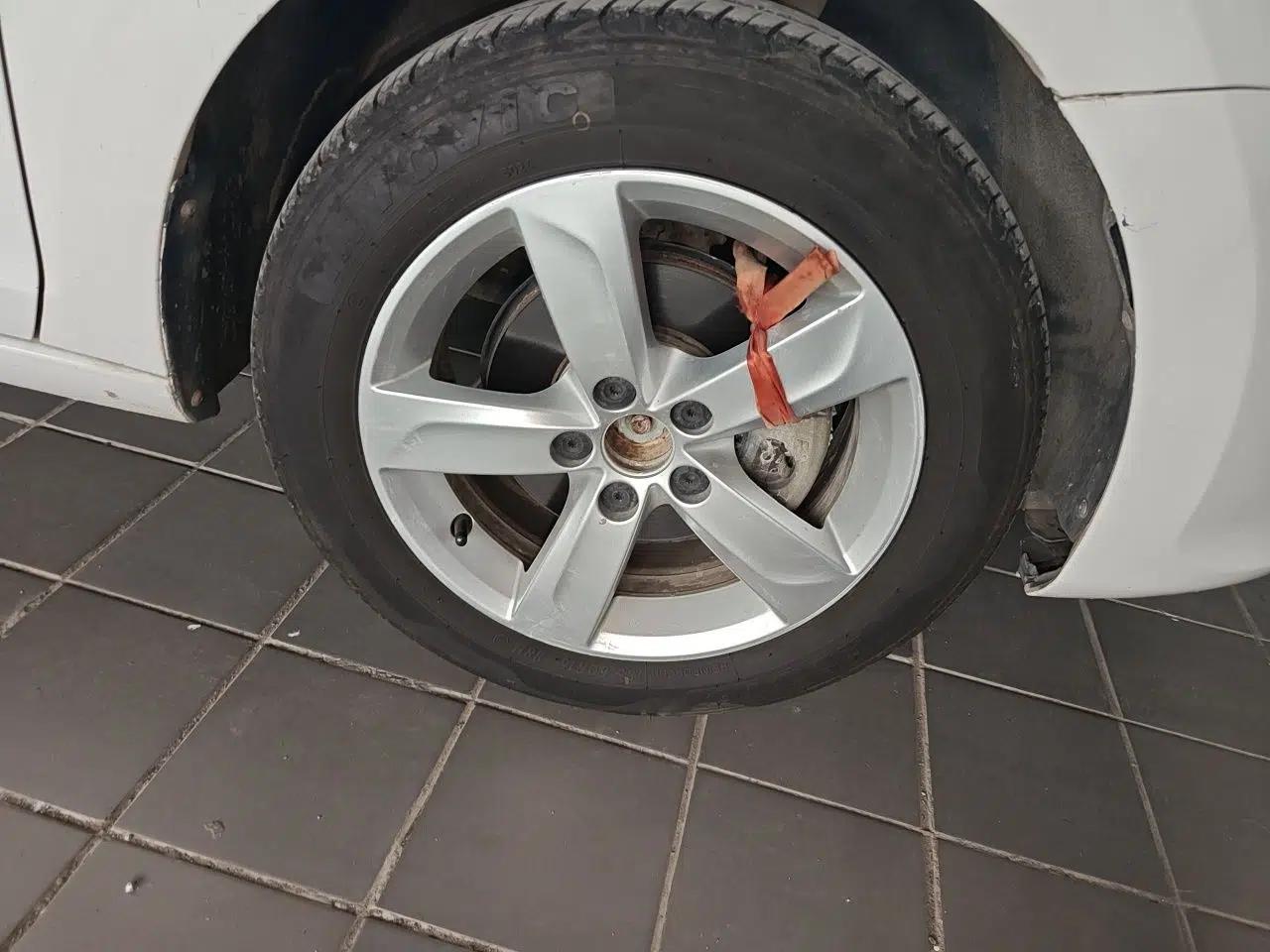 Volkswagen Santana 2015 1.6L Automatic Comfort Edition — миниатюра 8