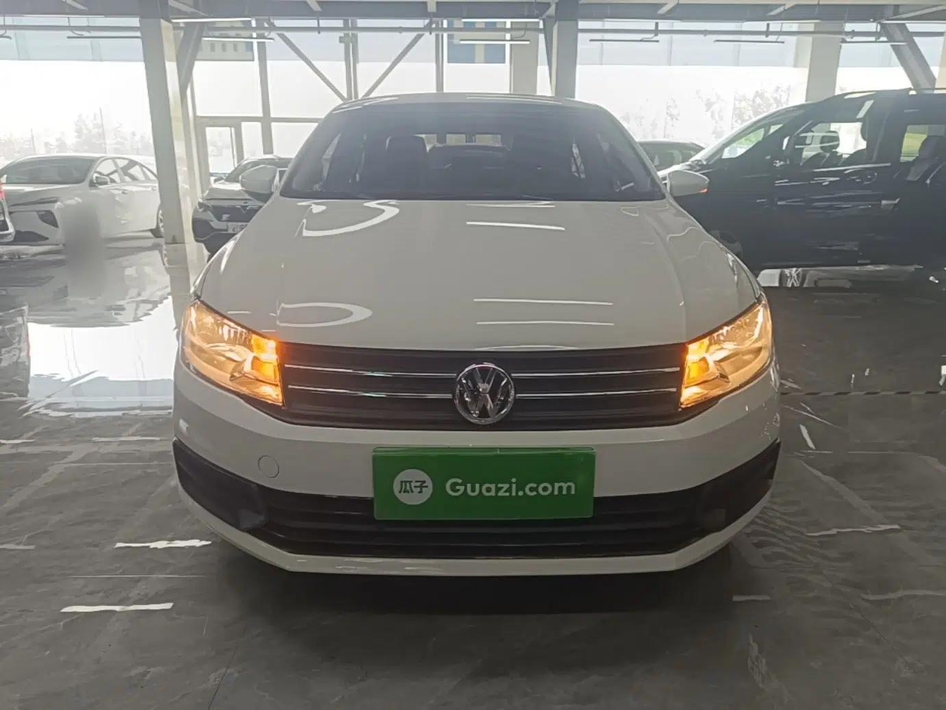 Volkswagen Santana 2019 1.5L Automatic Comfort Edition China VI Standard — миниатюра 2