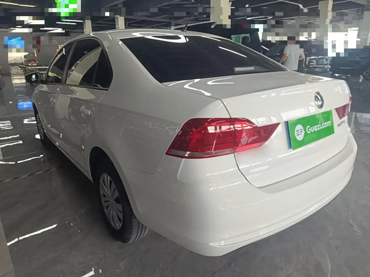 Volkswagen Santana 2019 1.5L Automatic Comfort Edition China VI Standard — миниатюра 4